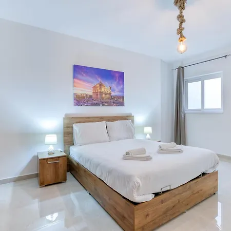 Stunning 3br With Magnificent Views By 360 Estates