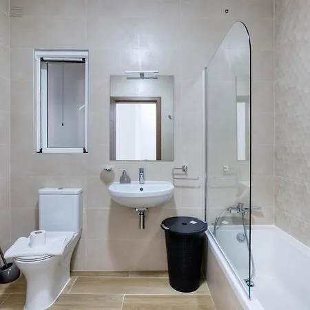 Stunning 3br With Magnificent Views By 360 Estates